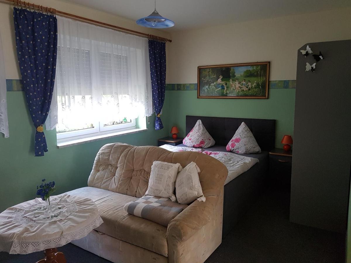 Apartment Landpension Zum Schweizerberg Neugrimnitz